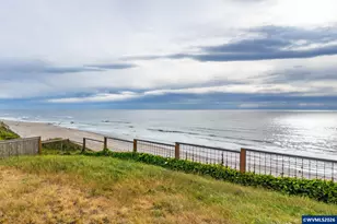 1933 NW Harbor Ave, Lincoln City, OR 97367 - Photo 2