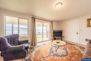 1933 NW Harbor Ave, Lincoln City, OR 97367 - Photo 10