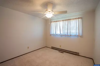 951 Dogwood St, Sweet Home, OR 97386 - Photo 18