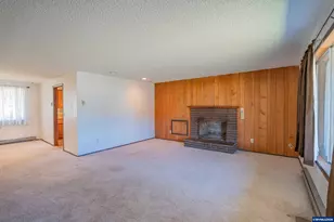 951 Dogwood St, Sweet Home, OR 97386 - Photo 6