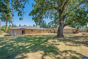 951 Dogwood St, Sweet Home, OR 97386 - Photo 4