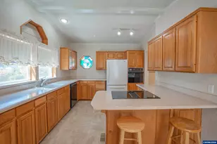 40459 Linn Haven Lp, Lebanon, OR 97355 - Photo 4