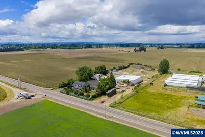 18245 Butteville Rd NE, Aurora, OR 97002 - Photo 48