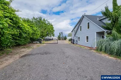 18245 Butteville Rd NE, Aurora, OR 97002 - Photo 32