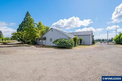 18245 Butteville Rd NE, Aurora, OR 97002 - Photo 34