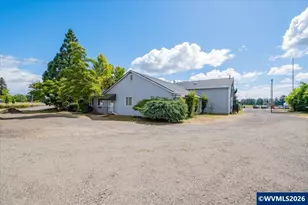 18245 Butteville Rd NE, Aurora, OR 97002 - Photo 34