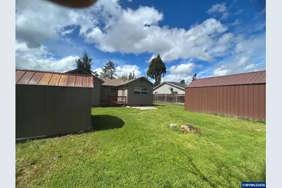 830 S 7th St, Cottage Grove, OR 97424 - Photo 16