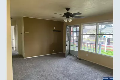 830 S 7th St, Cottage Grove, OR 97424 - Photo 10