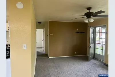 830 S 7th St, Cottage Grove, OR 97424 - Photo 6