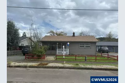 830 S 7th St, Cottage Grove, OR 97424 - Photo 2