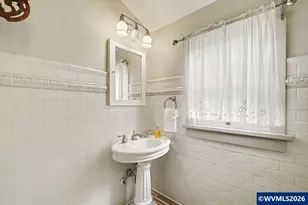 404 SW 6th St, Corvallis, OR 97333 - Photo 26