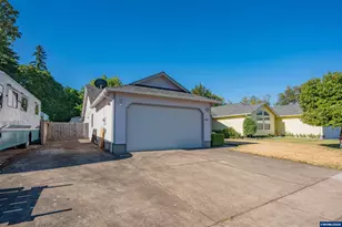 434 Water's Edge Ct, Lebanon, OR 97355 - Photo 34