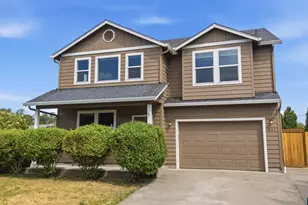 827 Millstream Pl NE, Albany, OR 97322 - Photo 2