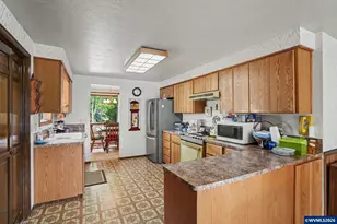4615 Janice Ave NE, Salem, OR 97305 - Photo 8