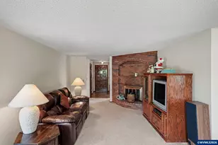 4615 Janice Ave NE, Salem, OR 97305 - Photo 16