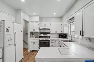 6995 River Rd NE, Keizer, OR 97303 - Photo 14