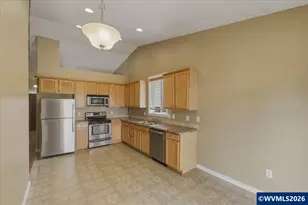900 Trinity St NE, Albany, OR 97322 - Photo 10