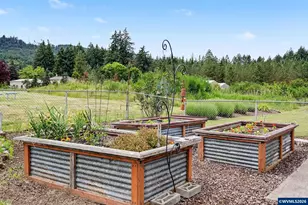 762 3rd St, Lyons, OR 97358 - Photo 8