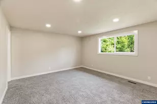 1015 Cunningham Ln S, Salem, OR 97302 - Photo 22