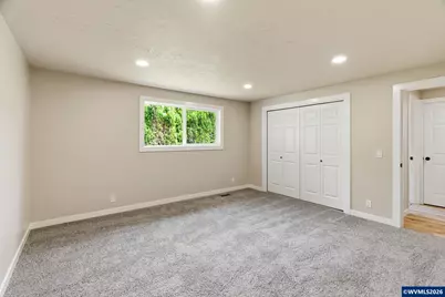 1015 Cunningham Ln S, Salem, OR 97302 - Photo 24