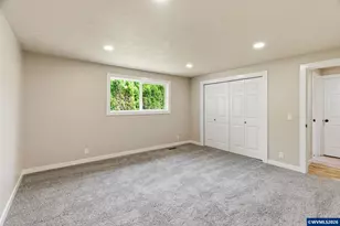 1015 Cunningham Ln S, Salem, OR 97302 - Photo 24