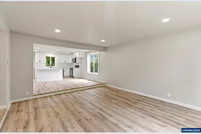 1015 Cunningham Ln S, Salem, OR 97302 - Photo 6