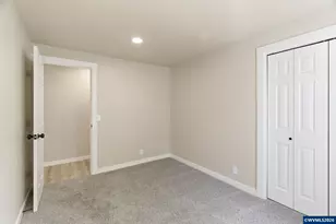 1015 Cunningham Ln S, Salem, OR 97302 - Photo 32