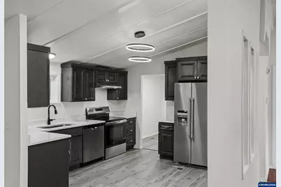 1805 48th Av SE, Albany, OR 97322 - Photo 10