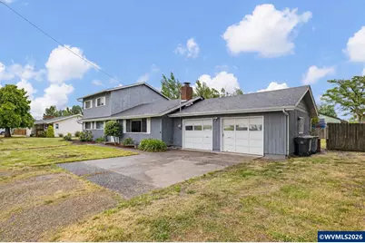 430 N 6th St, Harrisburg, OR 97446 - Photo 2