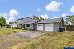 430 N 6th St, Harrisburg, OR 97446 - Photo 2