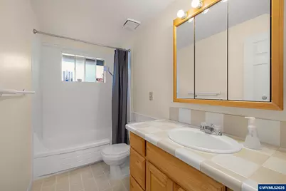 430 N 6th St, Harrisburg, OR 97446 - Photo 20