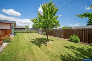 1166 N Douglas Ave, Stayton, OR 97383 - Photo 2