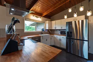 7753 NW Arboretum Rd, Corvallis, OR 97330 - Photo 4