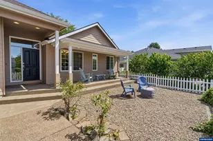 3221 NW Huckleberry Pl, Corvallis, OR 97330 - Photo 4