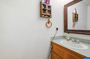 147 E Fir Dr, Gervais, OR 97026 - Photo 20