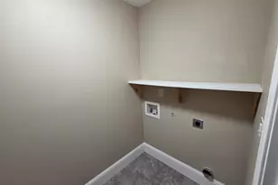 4085 Glenwood Dr SE, Salem, OR 97317 - Photo 20