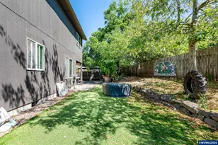 926 Falcon Ct, Lebanon, OR 97355 - Photo 4