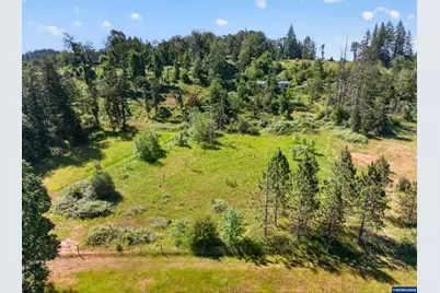 40227 Hilltop Dr, Lebanon, OR 97355 - Photo 2