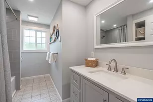 5425 Val View Dr SE, Turner, OR 97392 - Photo 24