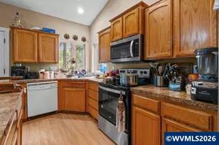 4388 Hearth St NE, Salem, OR 97305 - Photo 16