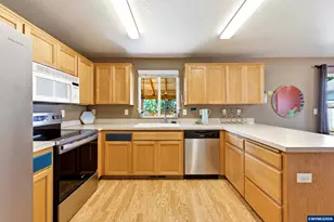 5374 Holly Lp SE, Turner, OR 97392 - Photo 14