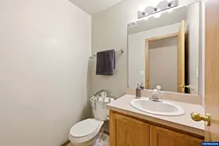 5374 Holly Lp SE, Turner, OR 97392 - Photo 16