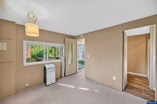 450 SE Lacreole Dr, Dallas, OR 97338 - Photo 22
