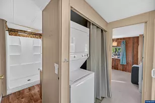 450 SE Lacreole Dr, Dallas, OR 97338 - Photo 20
