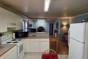 1905 Waverly Dr SE, Albany, OR 97322 - Photo 16