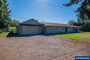 39179 Santiam Bluffs Rd NE, Albany, OR 97322 - Photo 36
