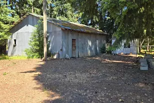 39179 Santiam Bluffs Rd NE, Albany, OR 97322 - Photo 32