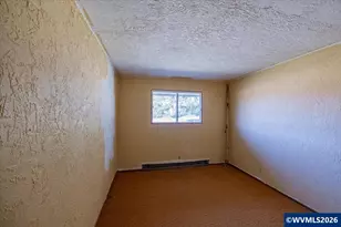 39179 Santiam Bluffs Rd NE, Albany, OR 97322 - Photo 22