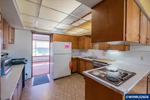 39179 Santiam Bluffs Rd NE, Albany, OR 97322 - Photo 10