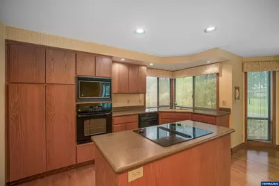 590 Snead Dr N, Keizer, OR 97303 - Photo 12